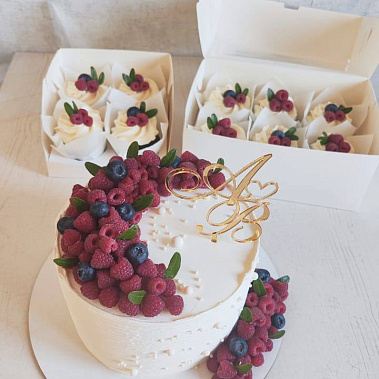 «Пиршество ягод» купить - старыйоскол.сладкоежкин.рф